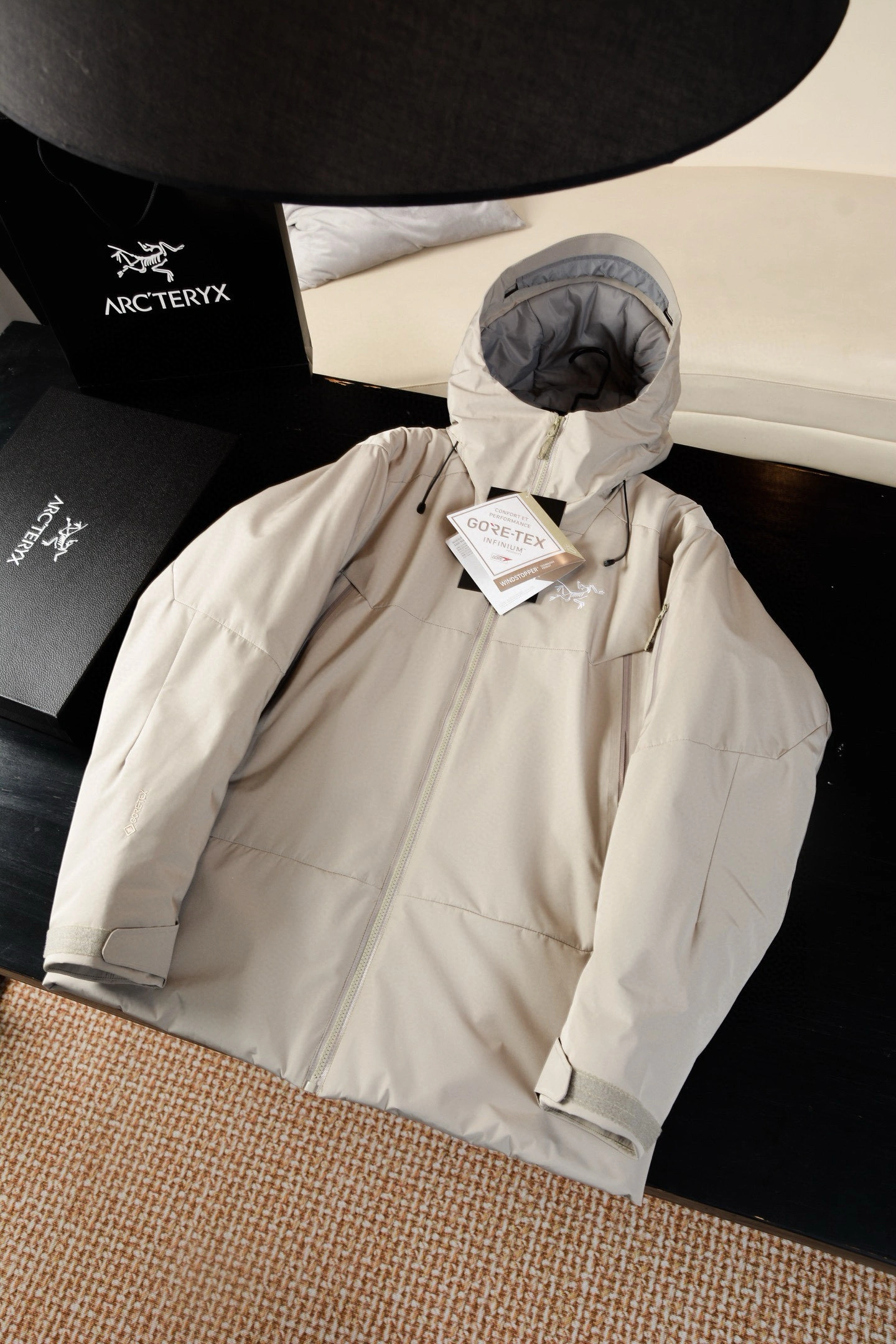 wg.luxury- 1r3t5ryx embroidery padded jacket 3colour item:E-F020H2705-3